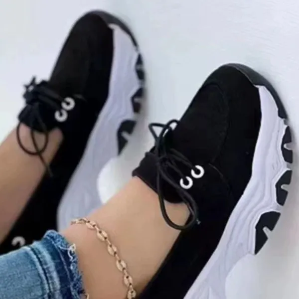 Classic Lace-Up Round Toe Sneakers