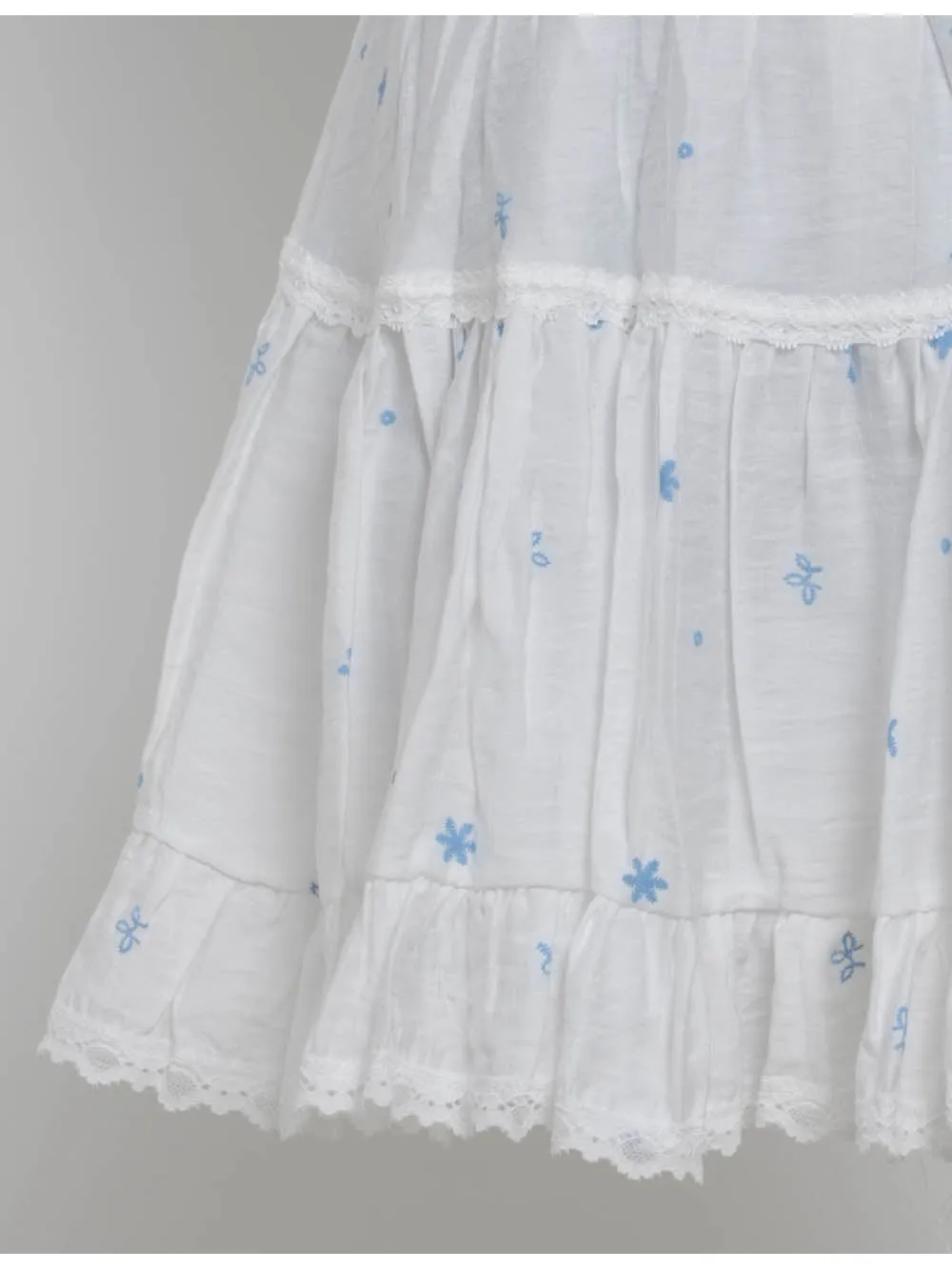 Embroidery Lace Trim Elastic Waist Tiered Hem Mini Skirt