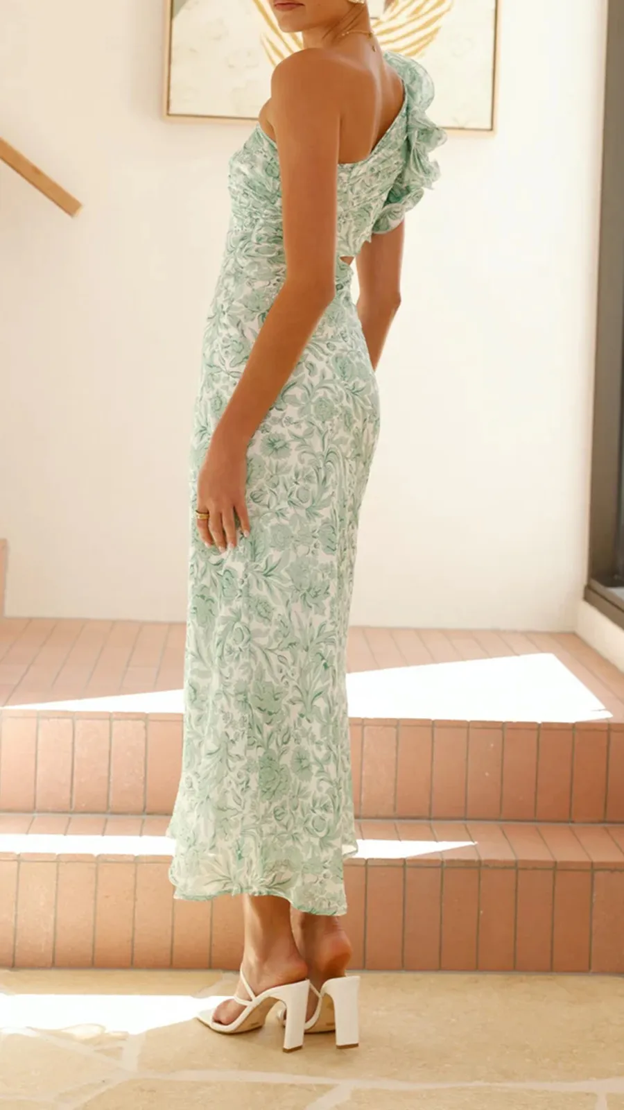 Side Cut Out Design Dress