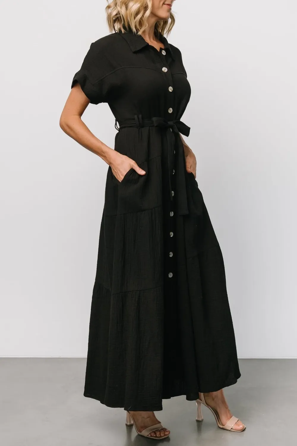 Universal Commuting Lace High-Waisted Dress