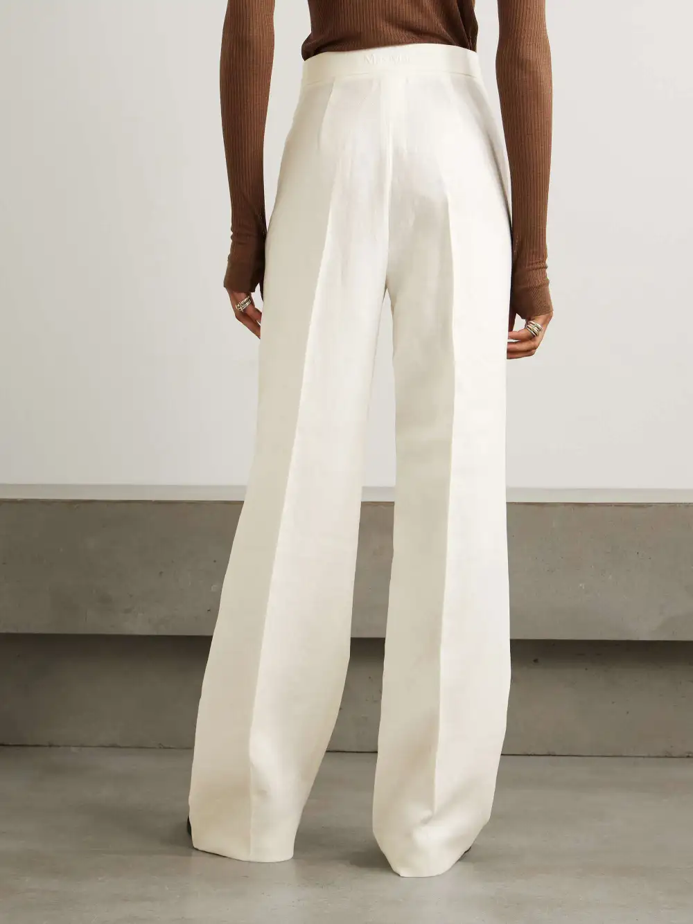 Top+ Pants+ Pearl Necklace+ Shoes -ONLY 26.95