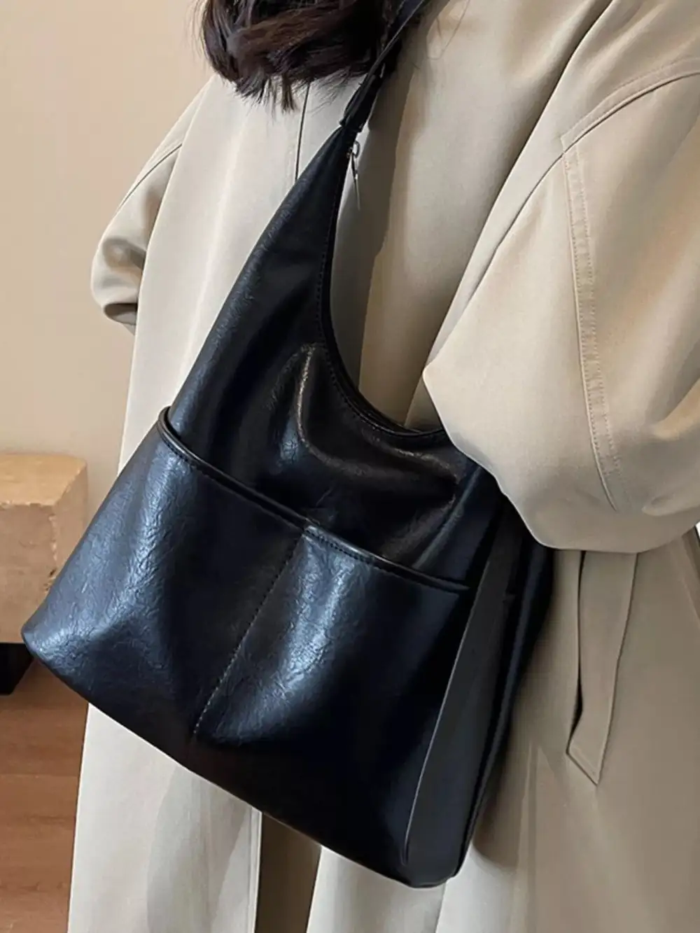 Easygoing Adjustable Strap Shoulder Bag