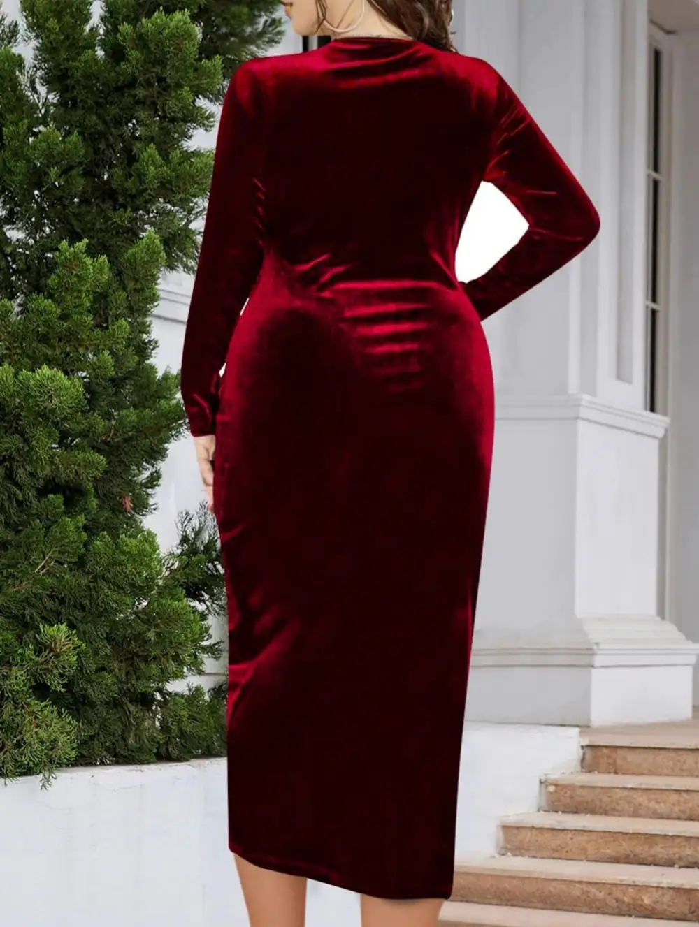 Plus Size Ruched V-Neck Fitted Dress