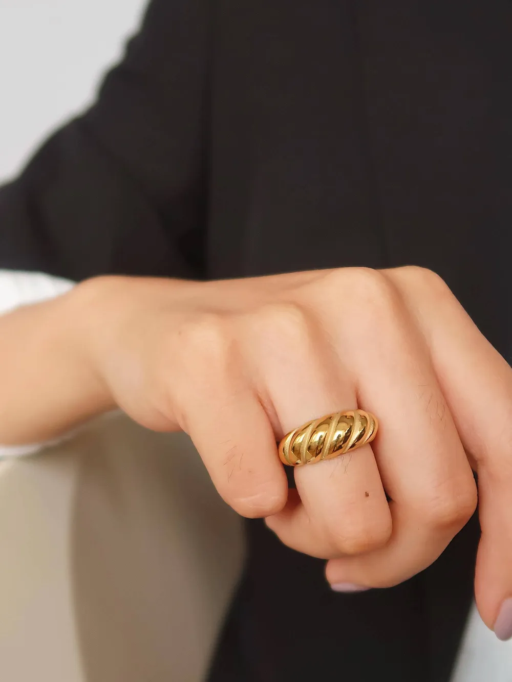 Sculpted Croissant Band Ring