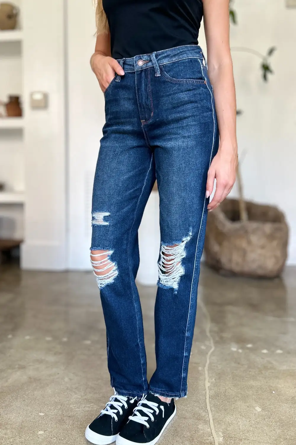 High-Waist Raw-Hem Distressed Washed Straight Leg Jeans
