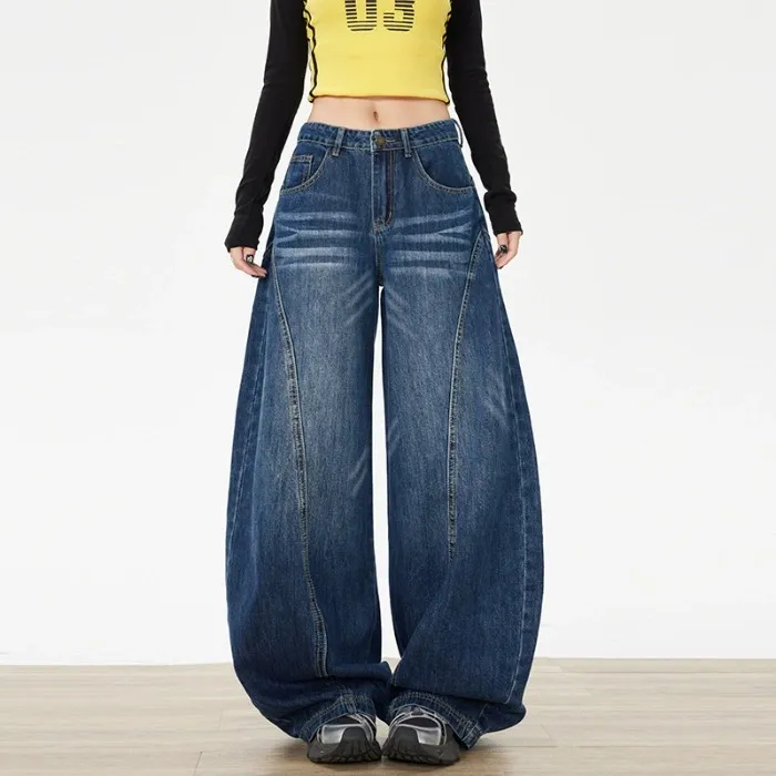 Relaxed Wide Leg Curved Leg Banana Leg Jeans