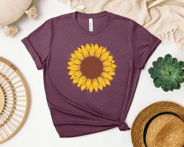 Sunflower Graphic Everyday Tee