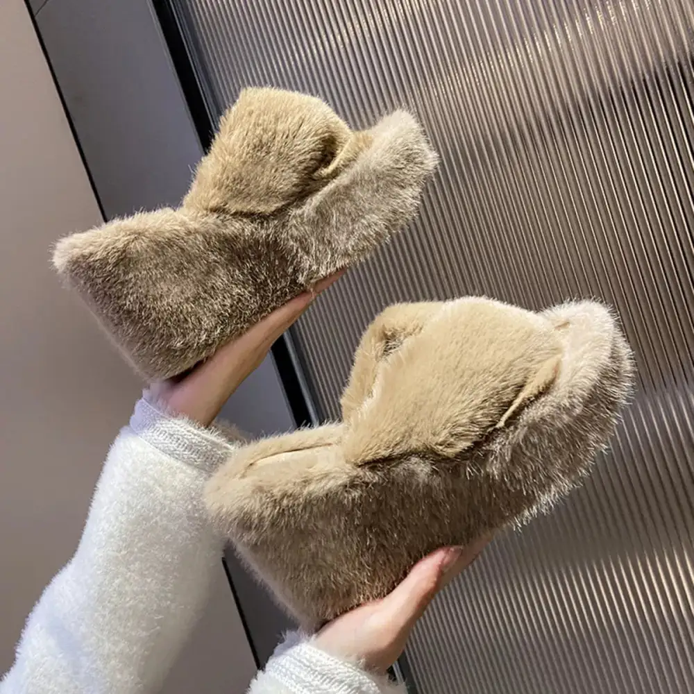Fluffy Wedge Slippers