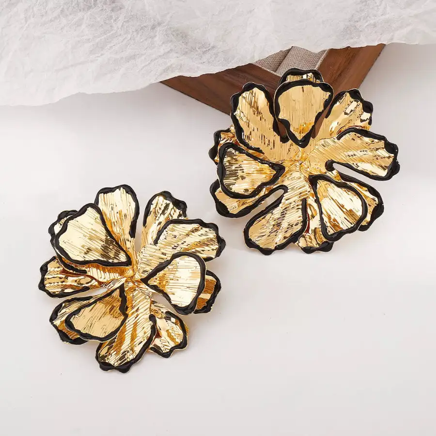 Everyday K Gold Plated Flower Stud Earrings