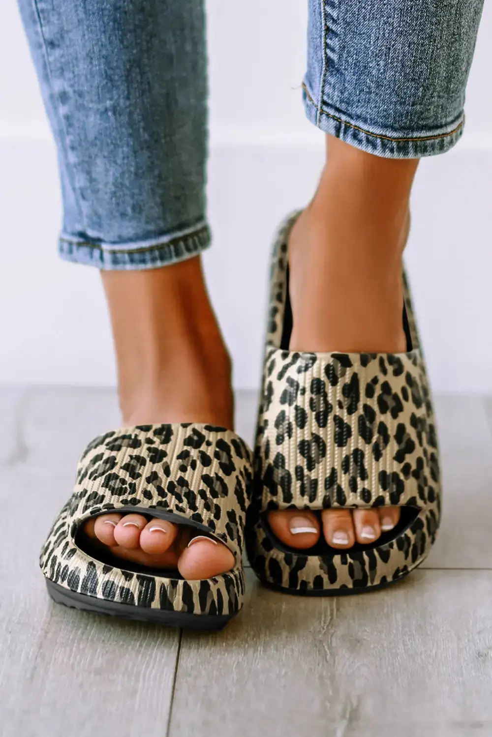 Leopard Print Thick Sole Slide Sandals