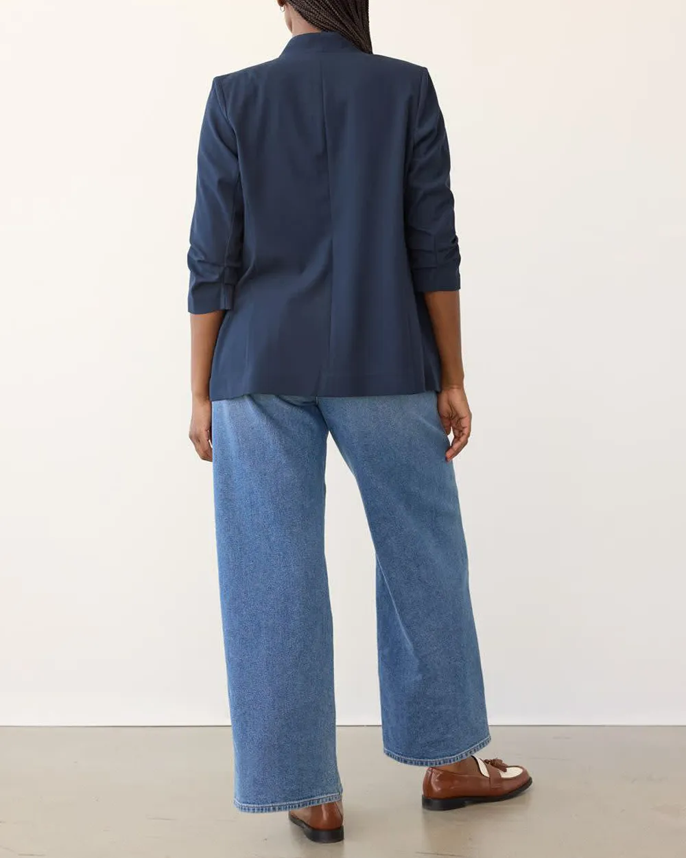 Collarless Open Blazer Elegance