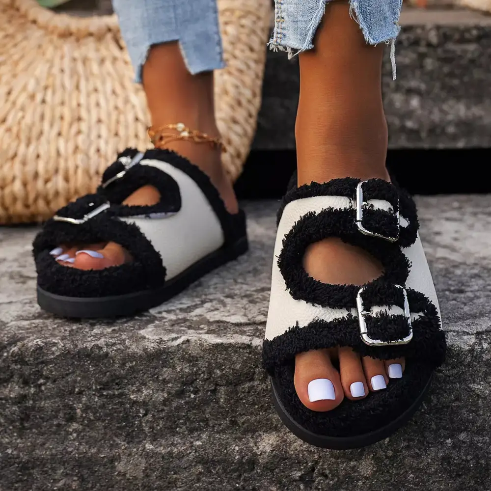 Buckle Decor Plush Lined Platform Slippers