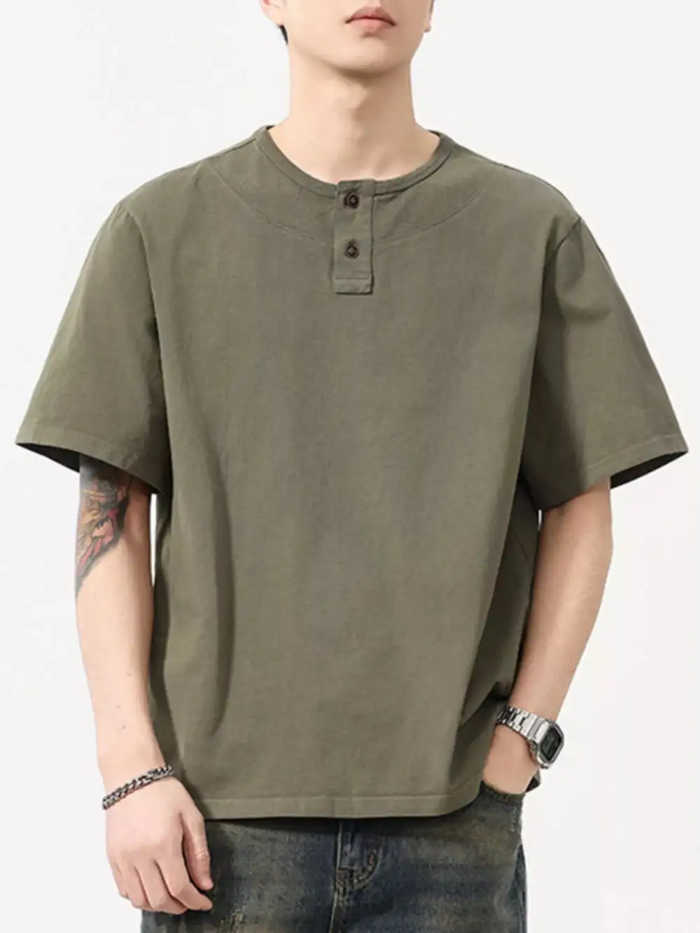 Clean Look Round Neck Short Sleeve T-Shirt