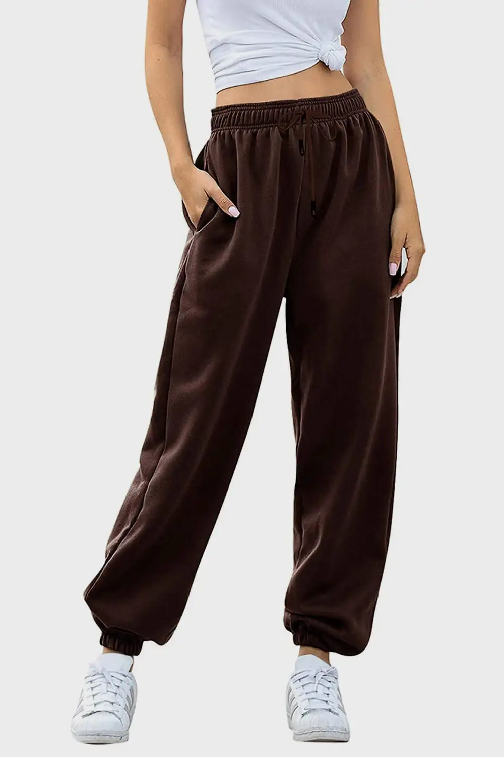Relaxed Elastic-Waist Pocketed Jogger Pants