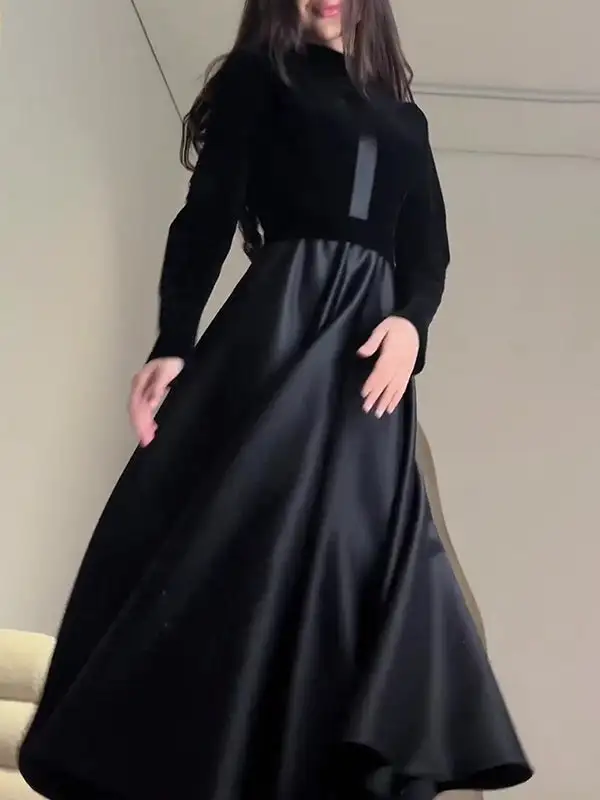 Joint Pleated Long Neck Maxi Dress