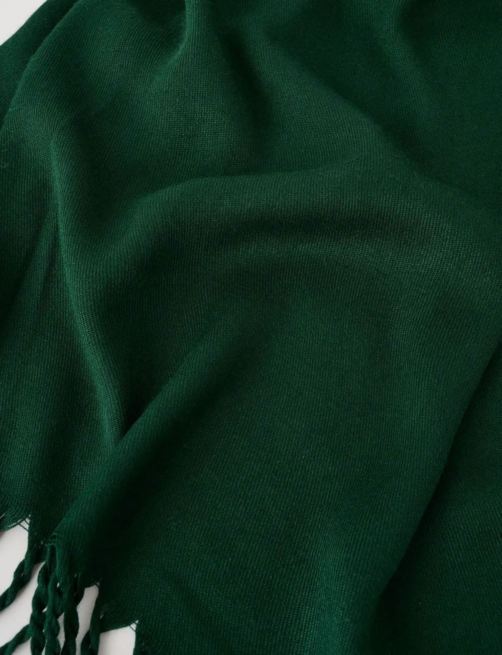 Skin-Friendly And Exquisite Rural Style Deep Emerald Scarf