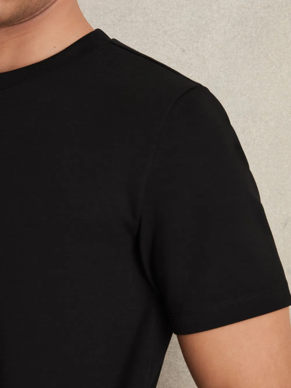 Anti-Wrinkle And Non-Deformation Men's Short-Sleeved