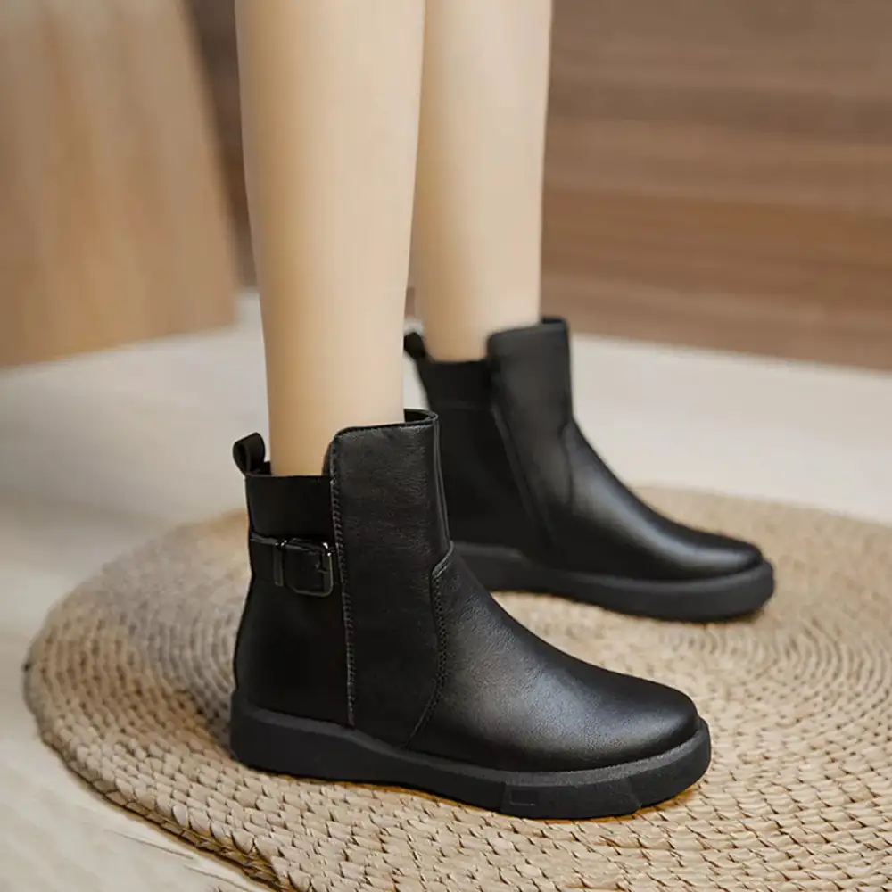 Essential Round Toe Platform Boots