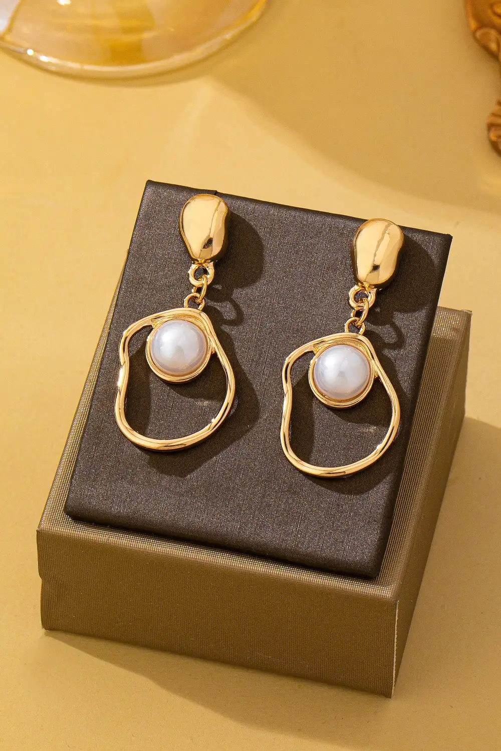 Abstract Molten Pearl Drop arrings