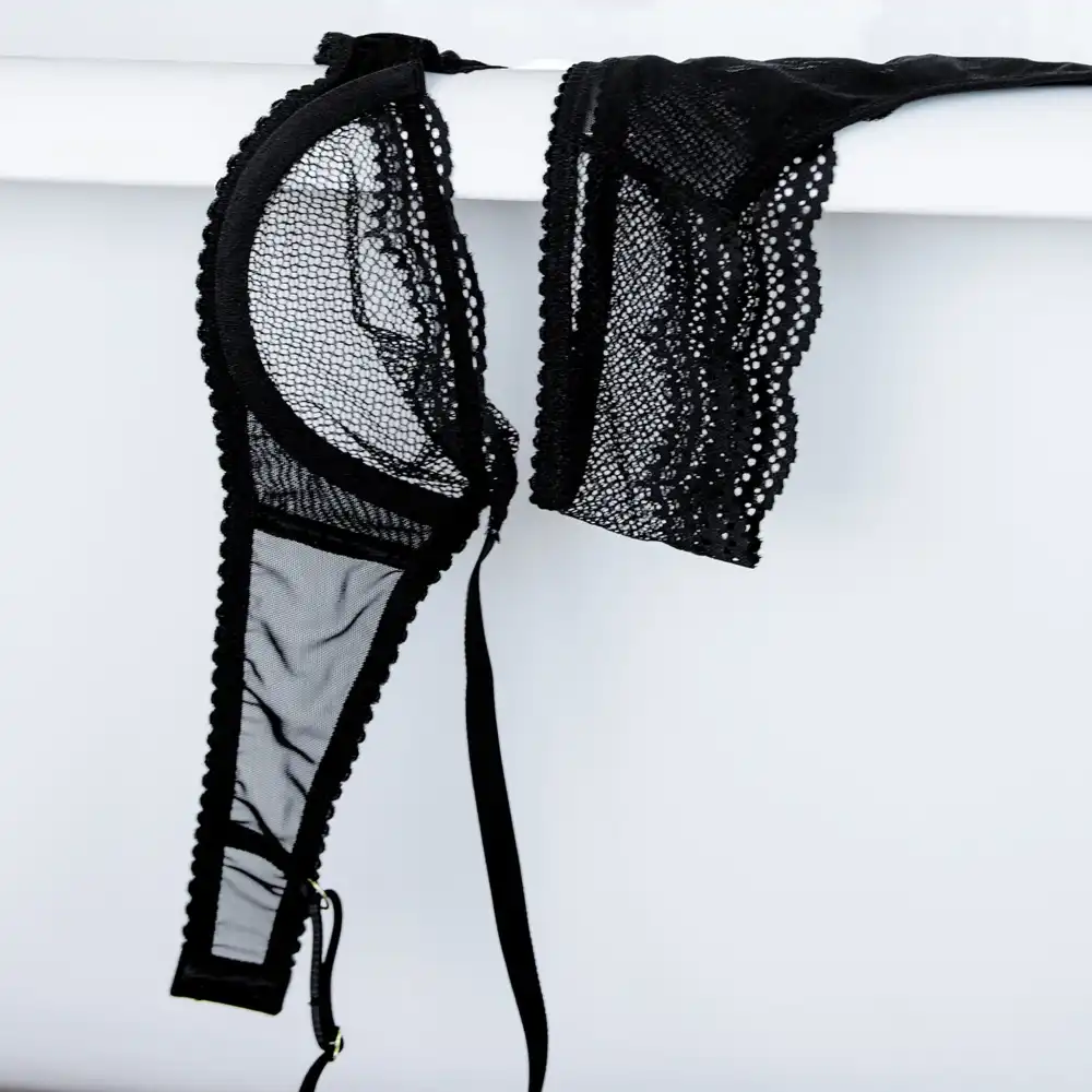 Signature Unlined Demi Bra Black