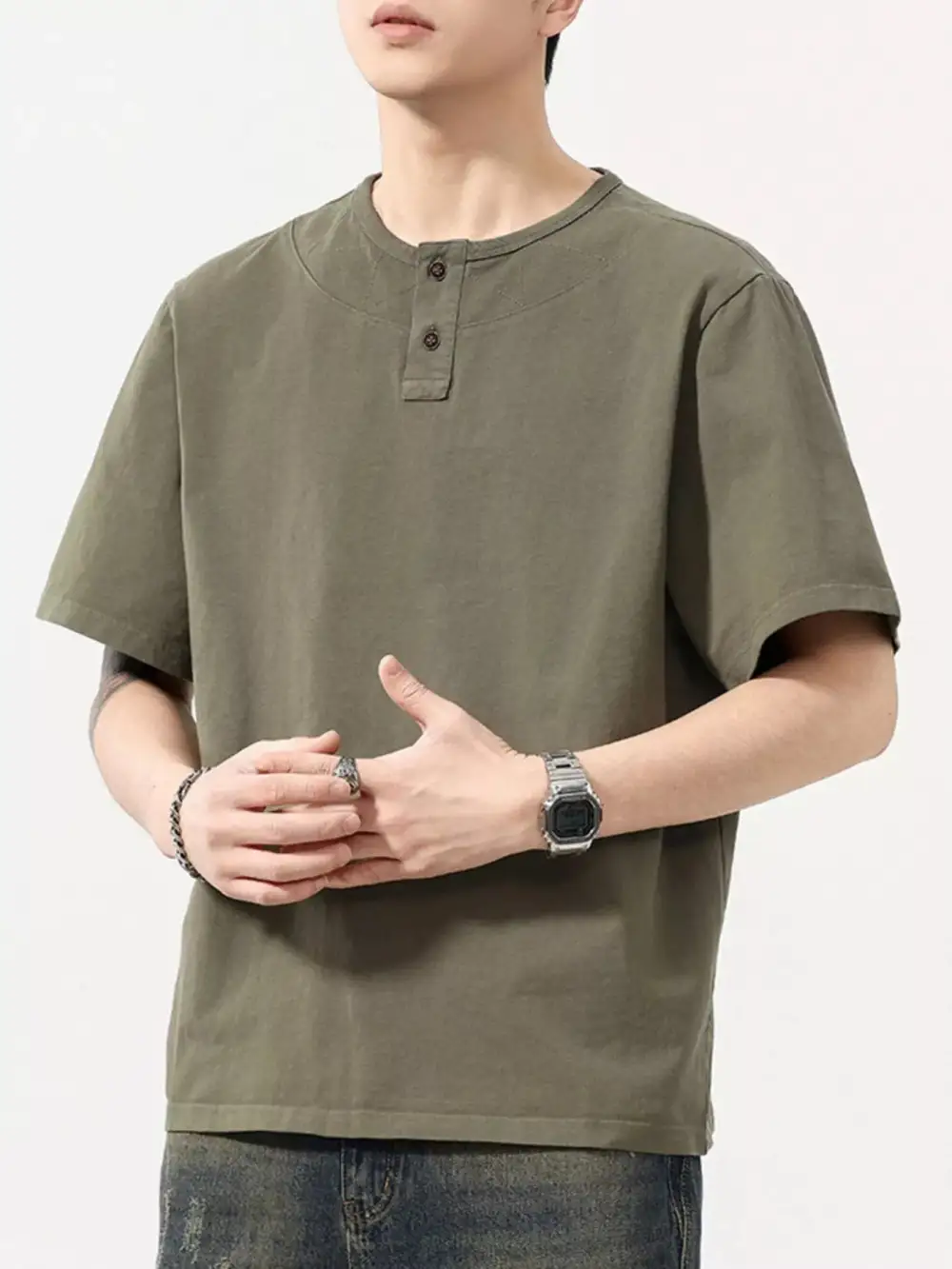 Clean Look Round Neck Short Sleeve T-Shirt