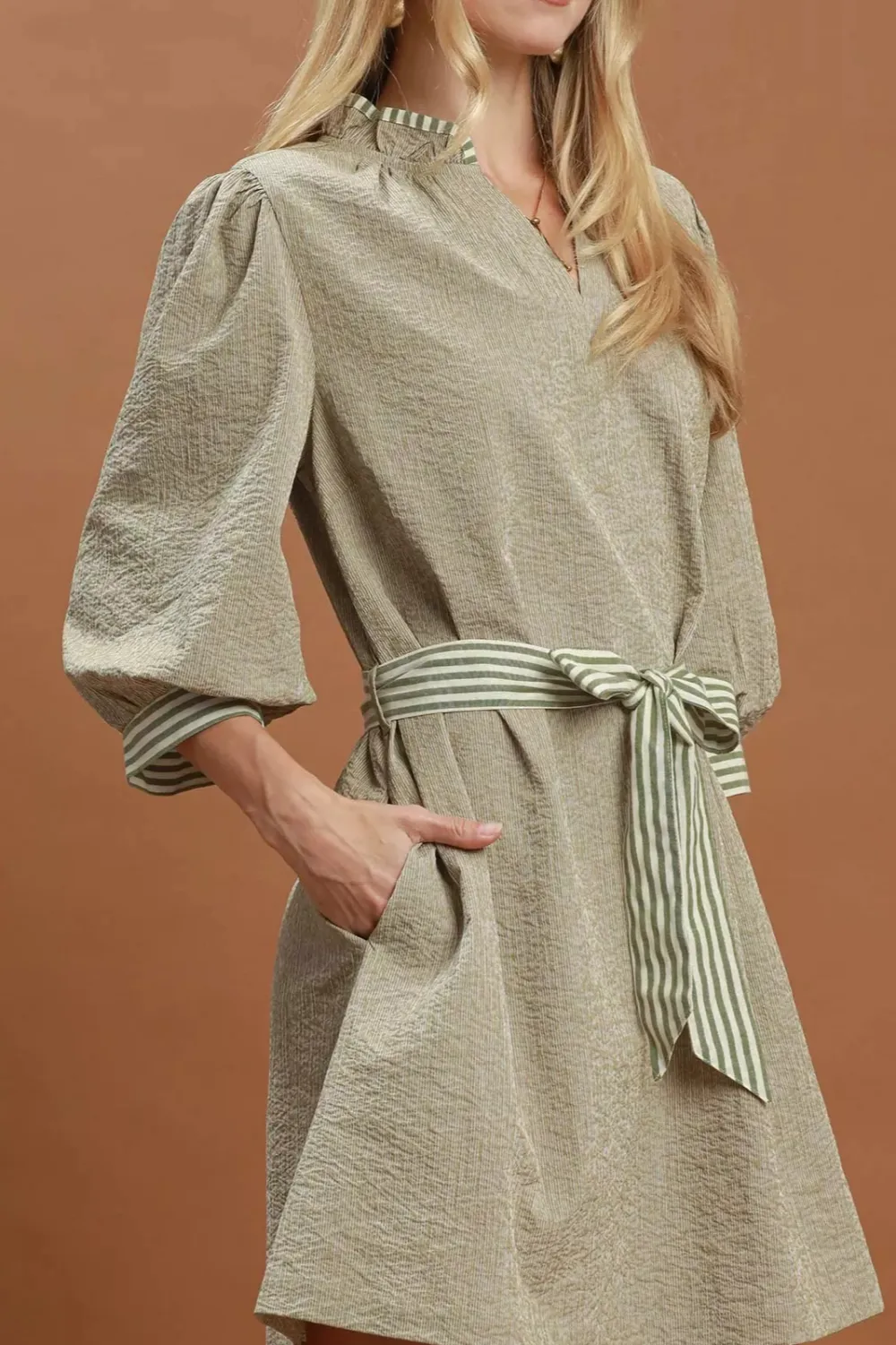 Textured Contrast Trim Tie Waist Mini Dress