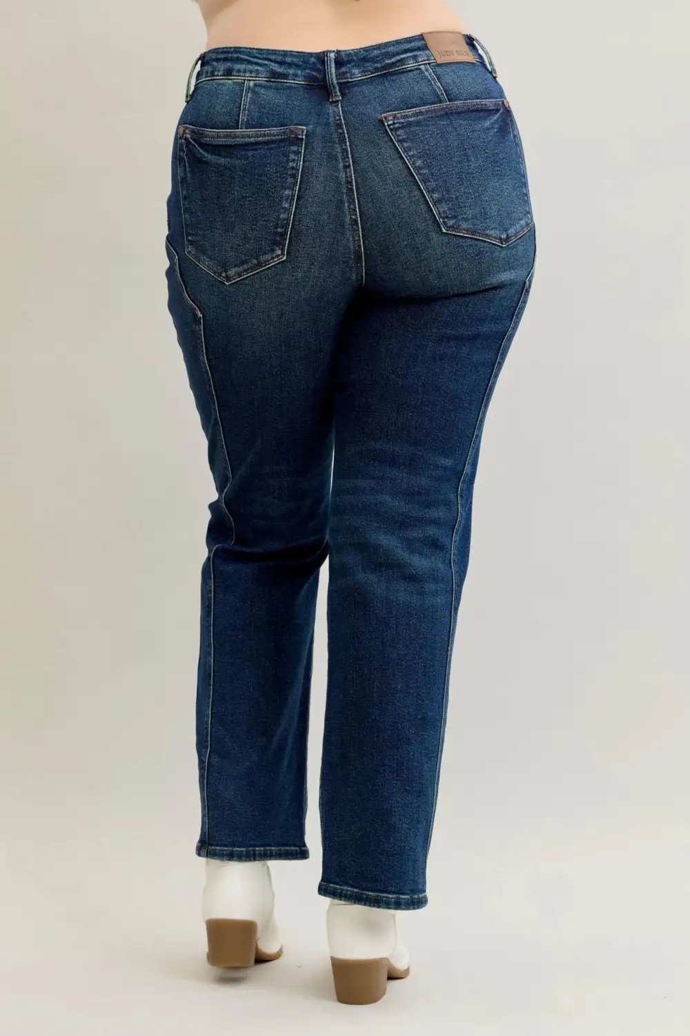 Vintage-Wash Pocketed Stretch Straight Leg Jeans