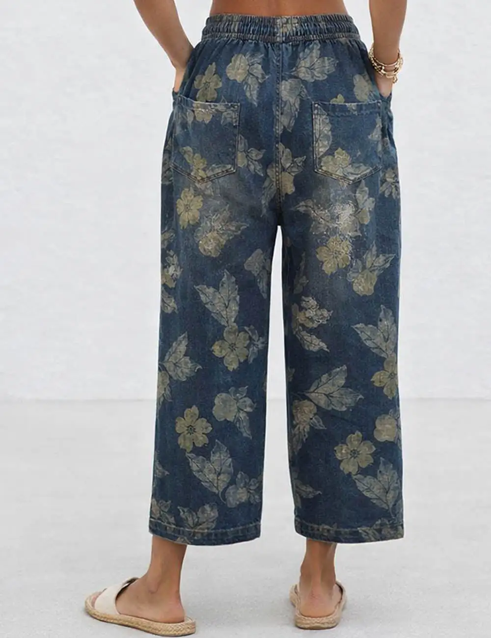 Pocket Graphic Print Elastic Waist Barrel Leg Denim Pants