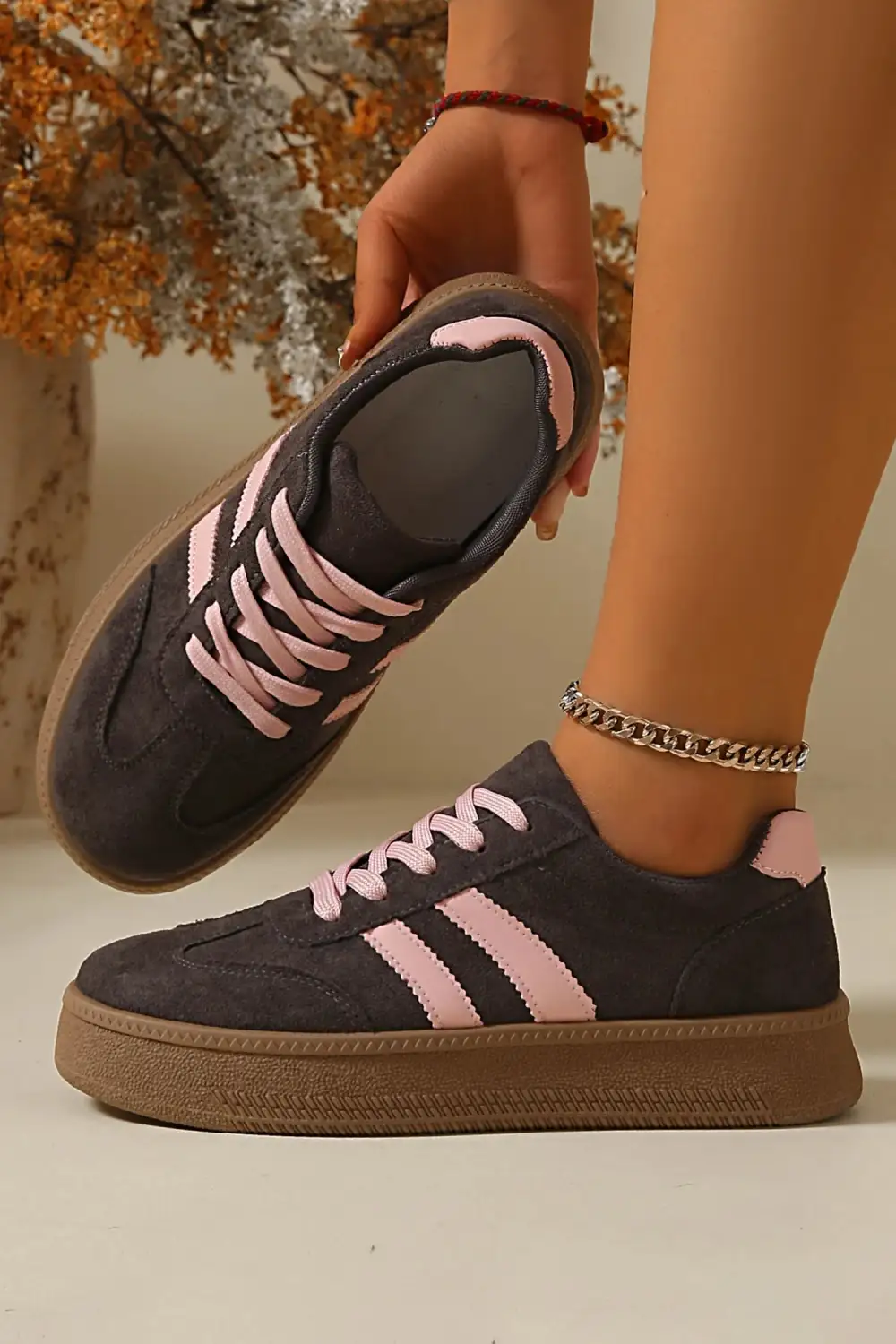 Everyday Leather Lace-Up Casual Sneakers