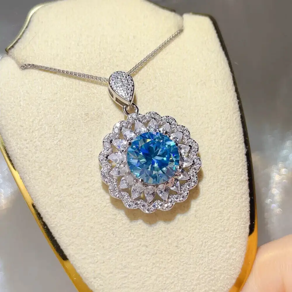 Streamlined Sterling Silver Pendant Necklace