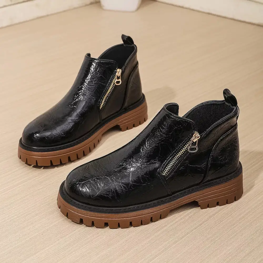 Breezy Round Toe Block Heels Boots