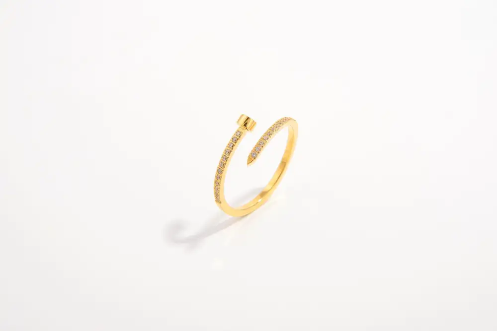 Sculpted Minimal Everyday Fashion Ring