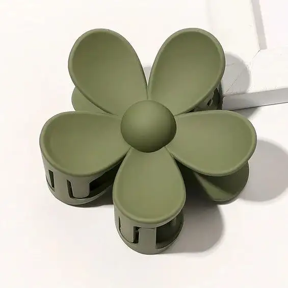 Sculpted Flower Hair Claw Clip