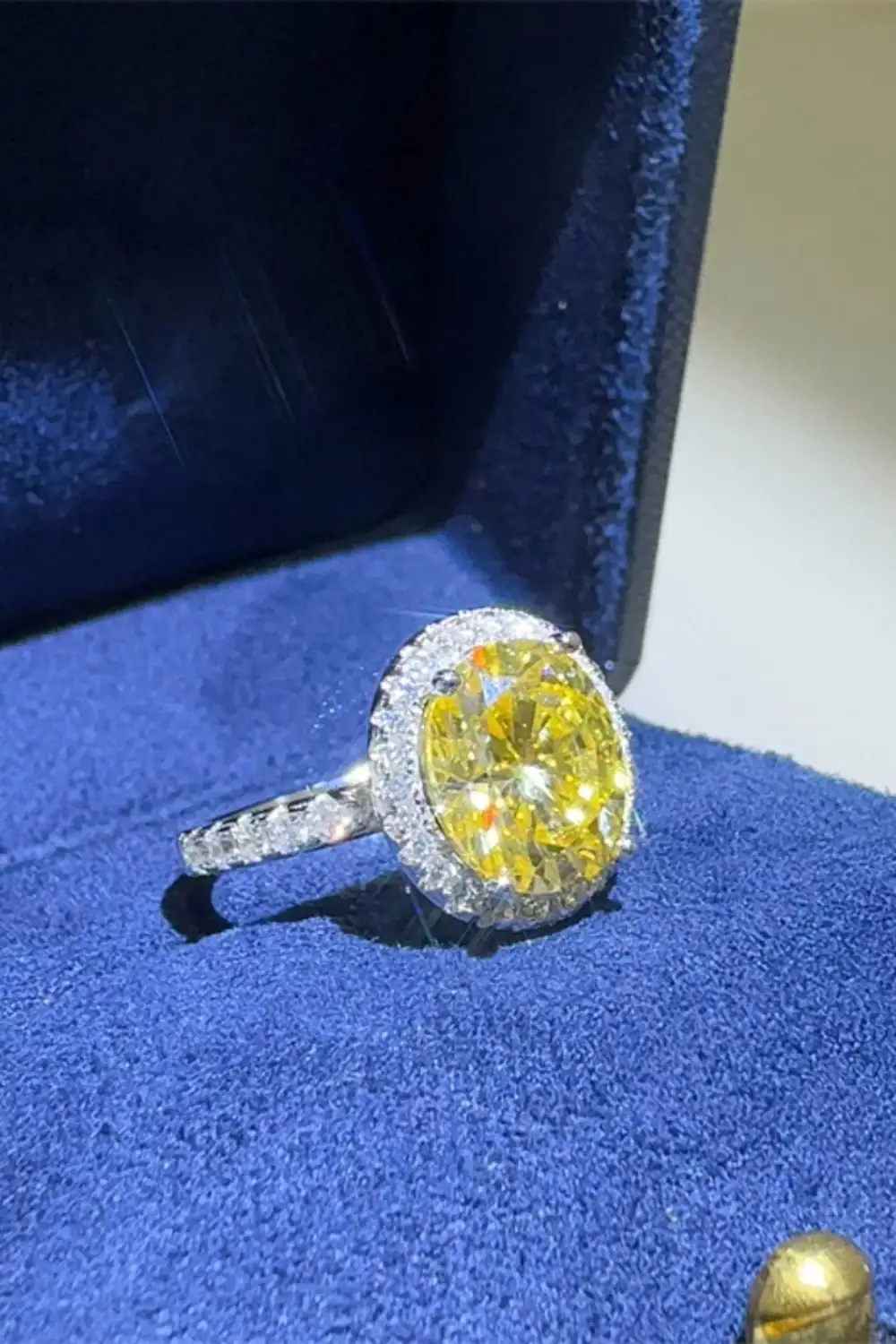Effortless Moissanite Jewelry