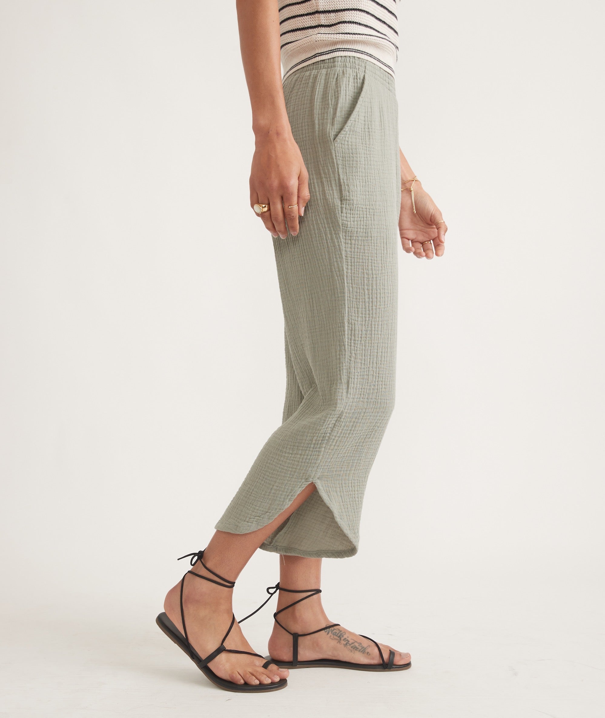 Olive Green Textured Cropped Pants