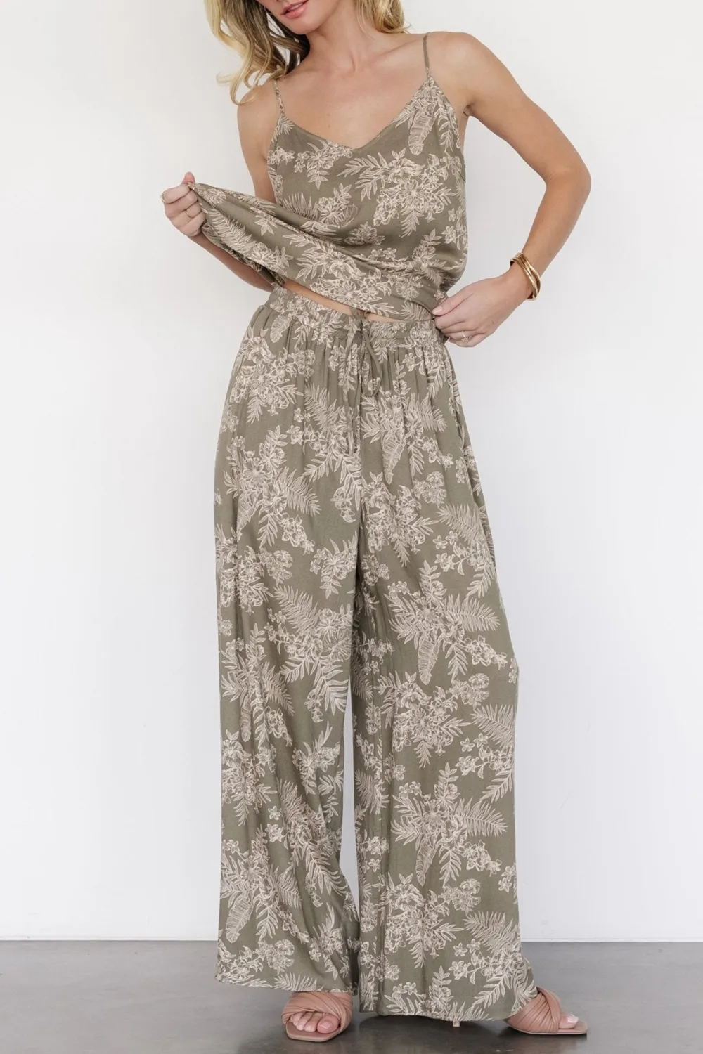 Artistic Lightweight Slim-Fit  Olive Print  Pants