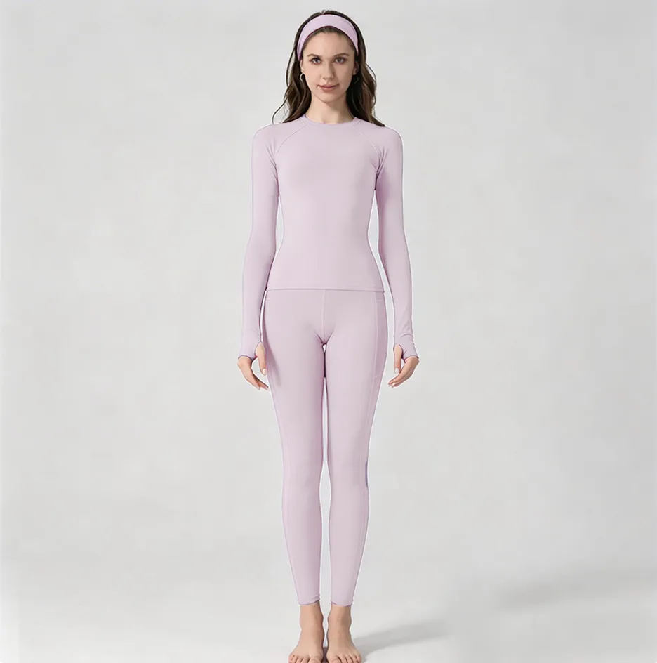 Two-piece set: athletic top with thumbhole and leggings