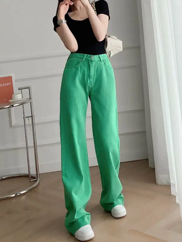 High-Waist Relaxed Pocketed Wide Straight Jeans