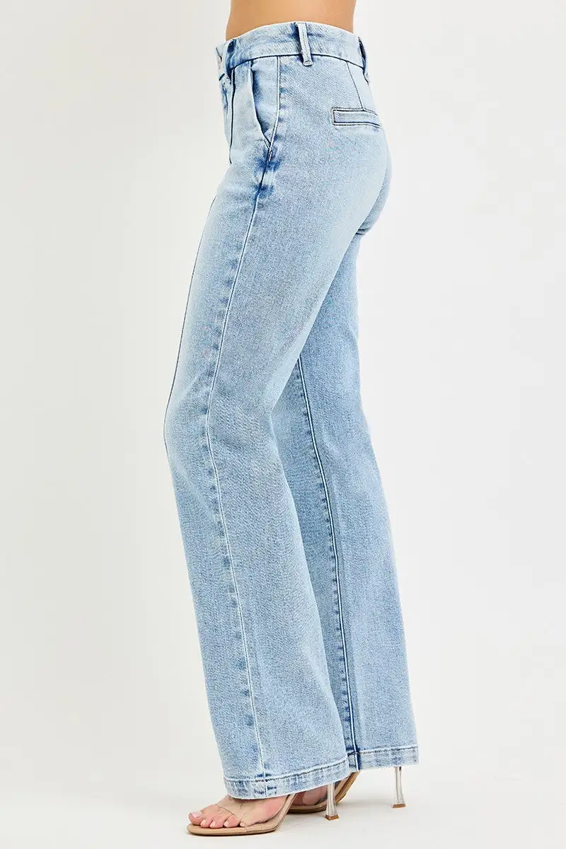 Easygoing High-Rise Washed Pocketed Stretch Straight Leg Jeans