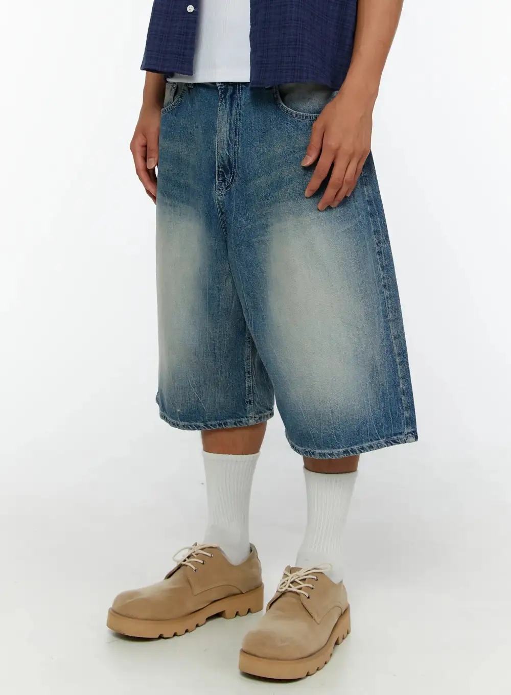 Men's Pocketed Washed Wide Leg Denim Shorts