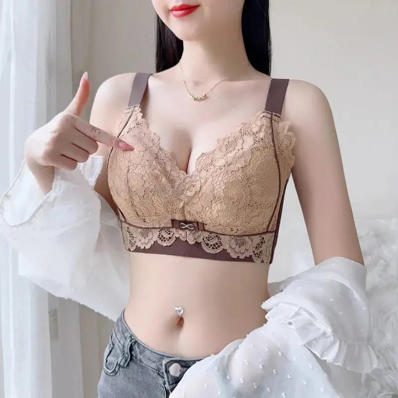 Full-Cup Floral Lace Bralette