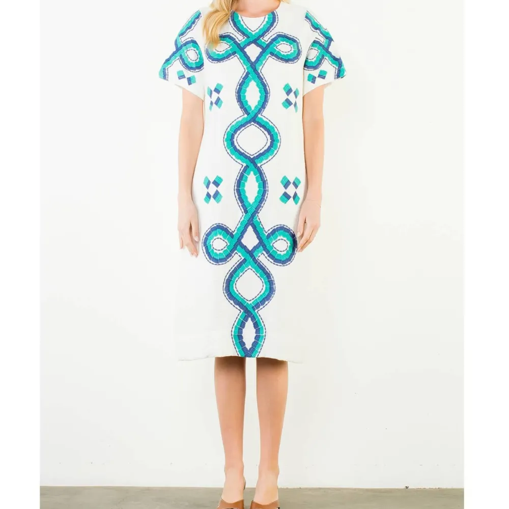 Embroidered Short Sleeve Casual Dress