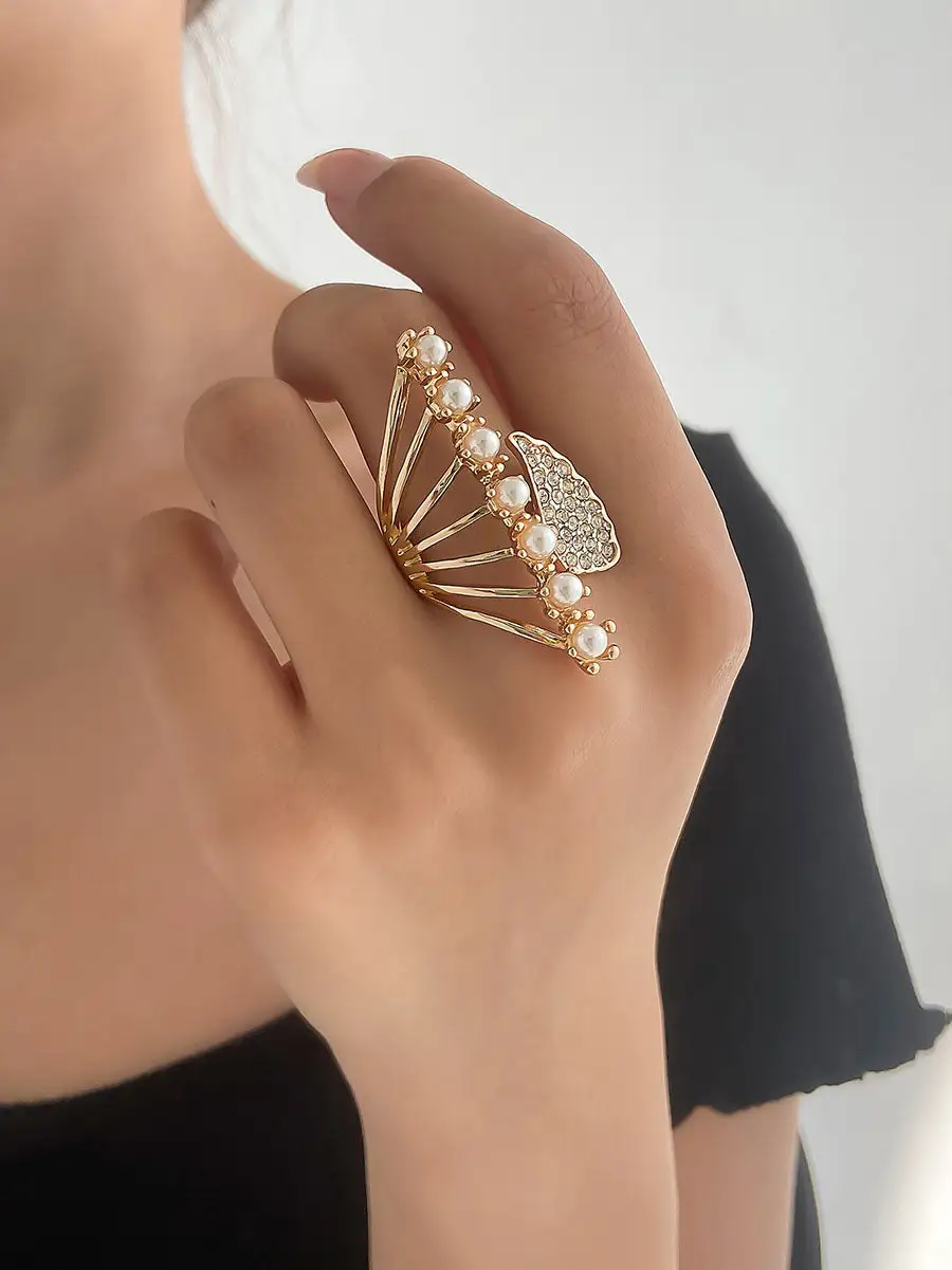 Geometric Alloy Pearl Detail Ring