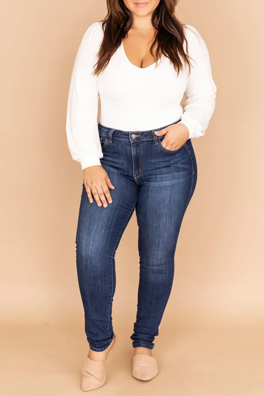 Stylish Dark Wash Skinny Jeans