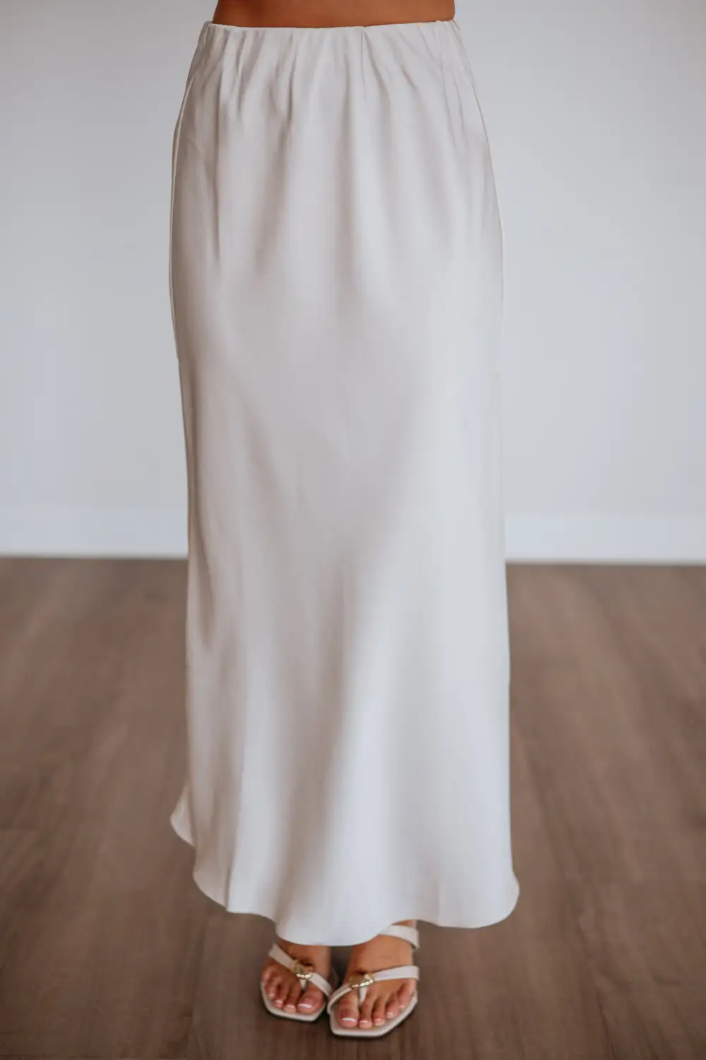 Refined Satin Flared Hem Elastic Waist Midi Skirt