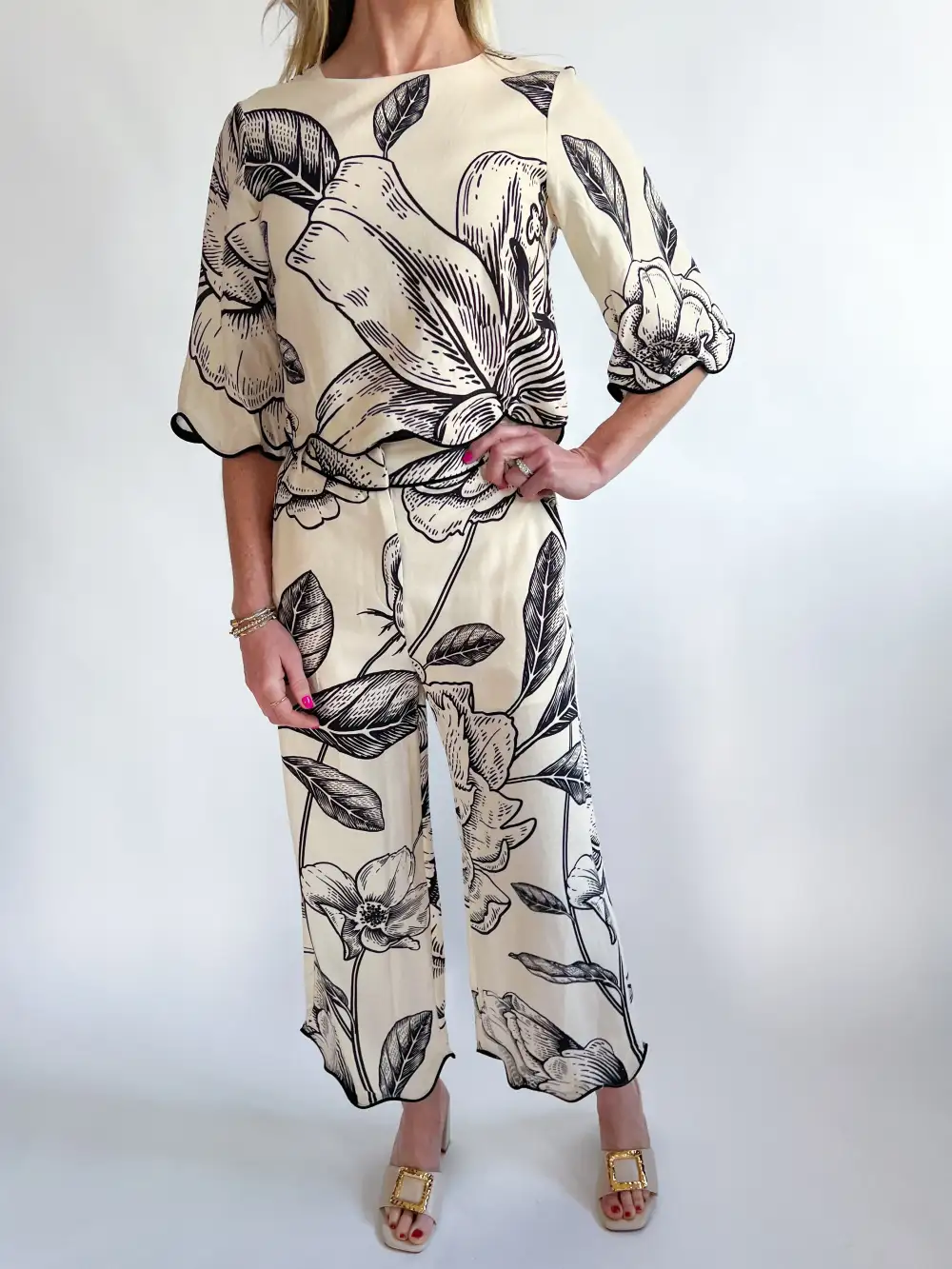 Floral Cropped Wide Leg Pants