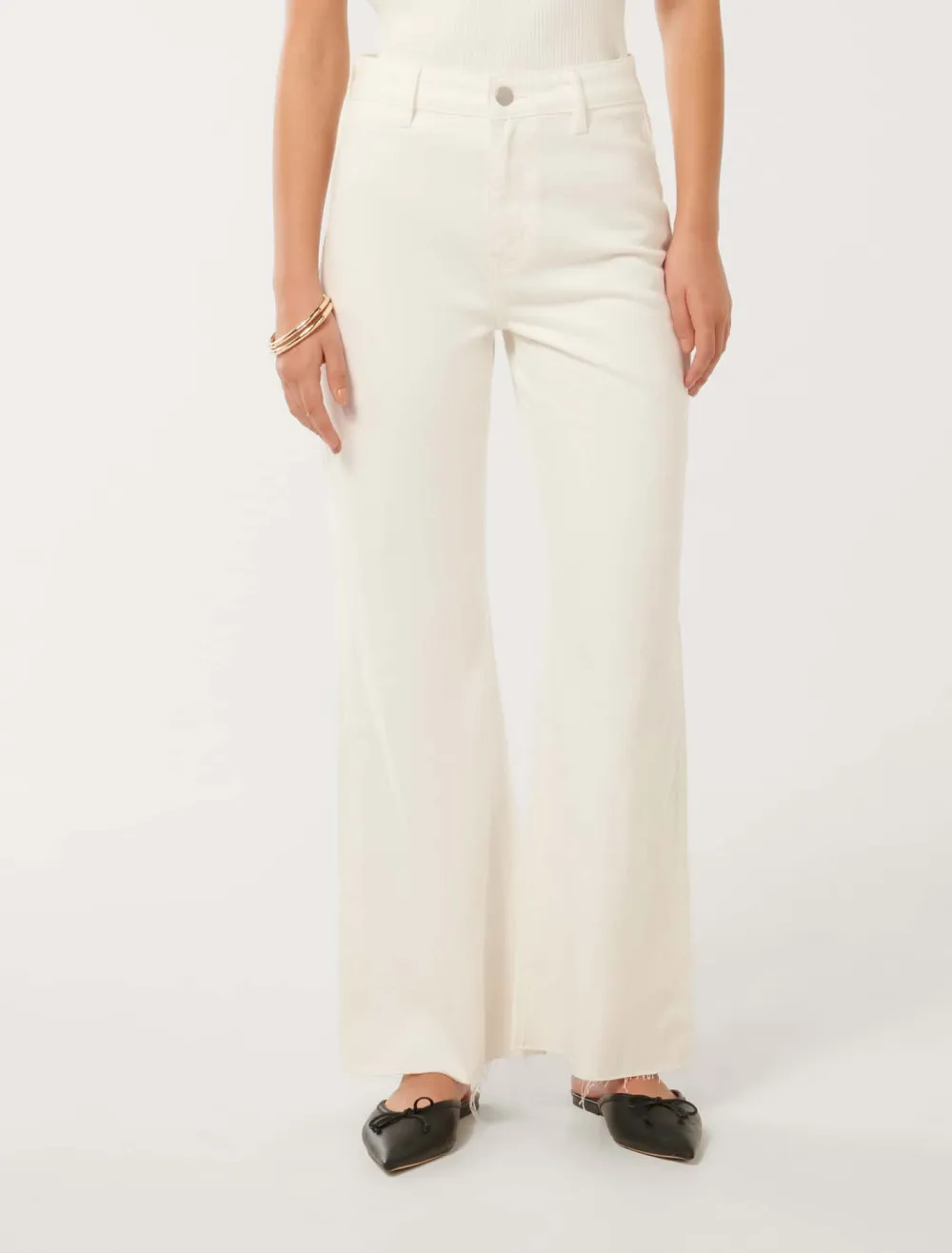 Cropped Wide-Leg Jeans