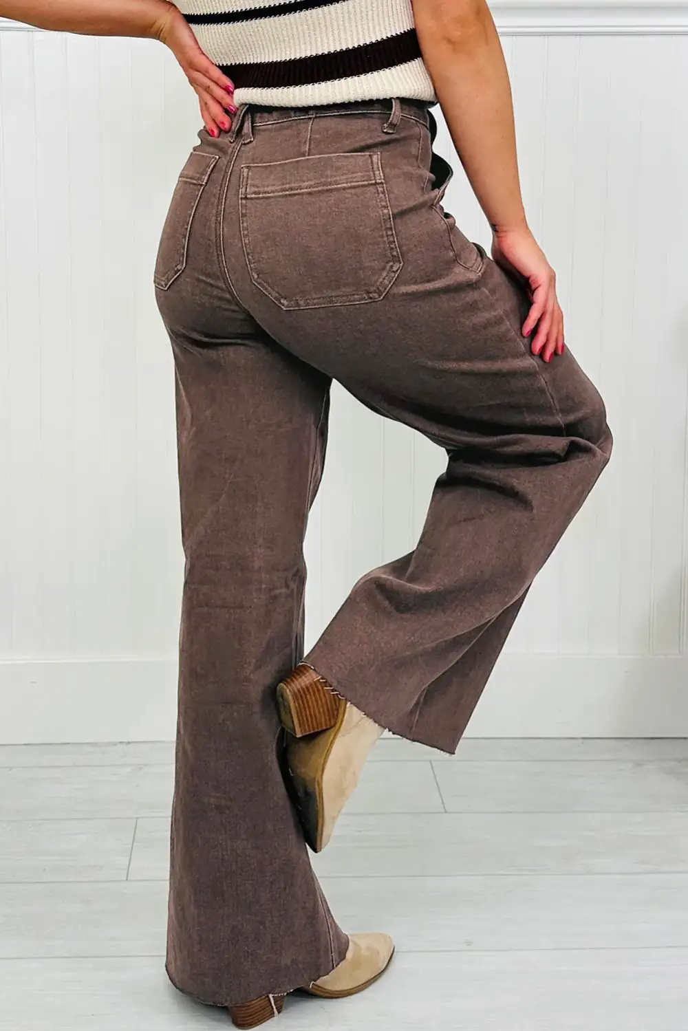 Clean Cut Buttoned Denim Jeans