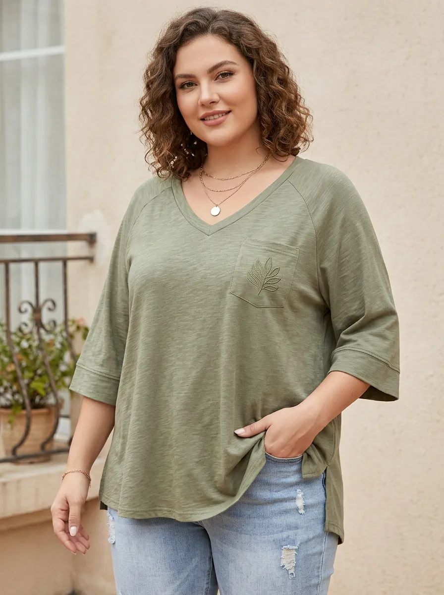 Women's Plus Size Leaf Embroidery Pocket Printed V-Neck T-Shirt