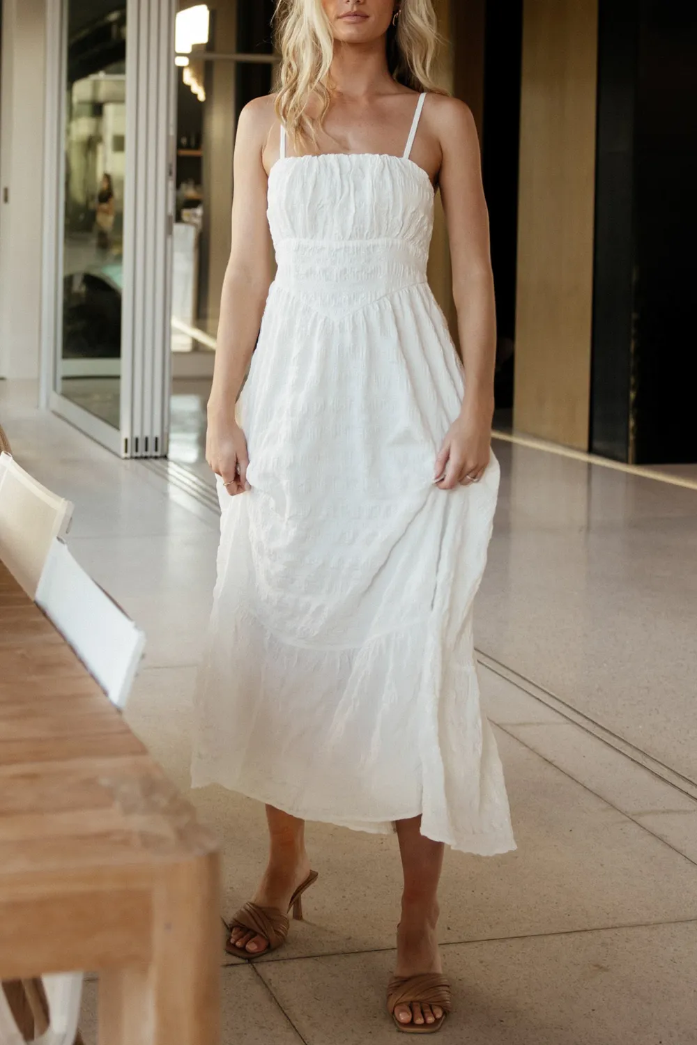 Simple Solid Color Flowing High Waist Dress